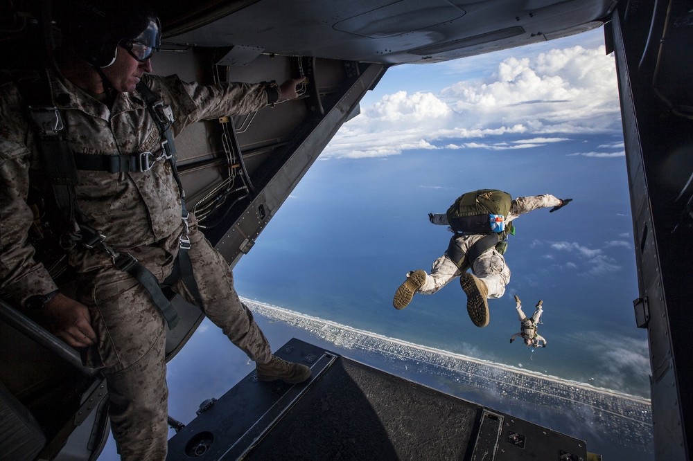 skydiving jump